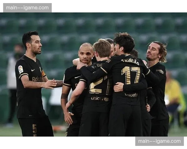 深度复盘：VAR与场边裁判通讯系统在巴萨绝杀球判罚中的协同作业流程